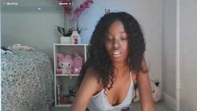 Watch fayelovee recorded live streams from Chaturbate on 2025/08/11, Cam Archive