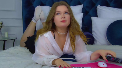 Watch CrystalLyons recorded live streams from Stripchat on 2025/08/13, Cam Archive