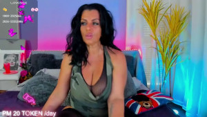 Watch milfsabina recorded live streams from Chaturbate on 2025/08/20, Cam Archive