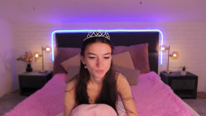 Watch luna__baby recorded live streams from Chaturbate on 2025/08/21, Cam Archive