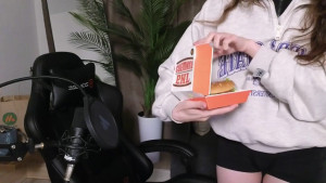 Watch nellysunrise_1 recorded live streams from Chaturbate on 2025/08/24, Cam Archive