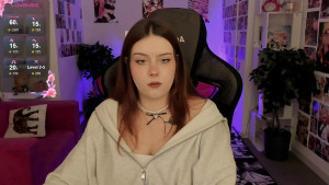 Watch coralinekeyns recorded live streams from Chaturbate on 2025/08/25, Cam Archive