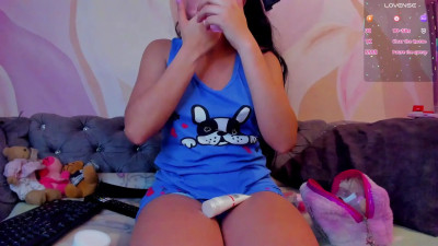 Watch hollyhill_ recorded live streams from Stripchat on 2025/08/27, Cam Archive