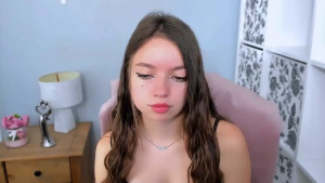 Watch GraceLips recorded live streams from Stripchat on 2025/09/03, Cam Archive