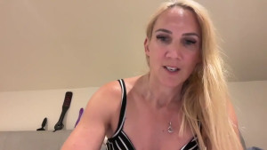 Watch bellanoirxx recorded live streams from Chaturbate on 2025/09/02, Cam Archive