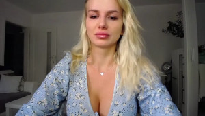 Watch CorneliaSweet recorded live streams from Stripchat on 2025/09/02, Cam Archive