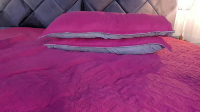 Watch little-love recorded live streams from Stripchat on 2025/08/31, Cam Archive