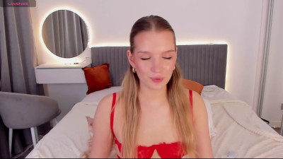 Watch CassieRayss recorded live streams from Stripchat on 2025/09/08, Cam Archive