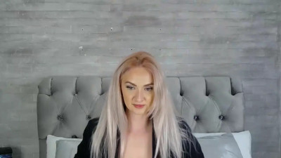 Watch IsabellaDeRosa recorded live streams from Stripchat on 2025/09/08, Cam Archive