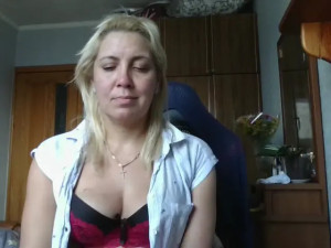 Watch IrinaB1 recorded live streams from Stripchat on 2025/09/09, Cam Archive