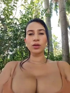 Watch Lady_Rosse_ recorded live streams from Stripchat on 2025/09/10, Cam Archive