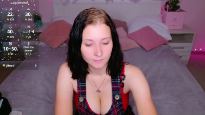 Watch SarahStanley recorded live streams from Stripchat on 2025/09/10, Cam Archive