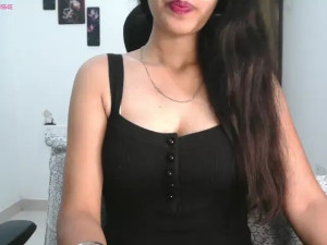 Watch Samikshaa recorded live streams from Stripchat on 2025/09/13, Cam Archive