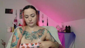Watch PinkHurricaneOfficial recorded live streams from Stripchat on 2025/09/14, Cam Archive