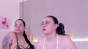 naughtylesbians_