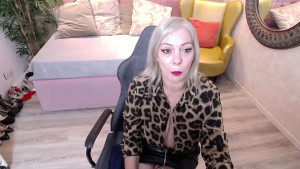 Watch meamandax recorded live streams from Stripchat on 2025/09/19, Cam Archive