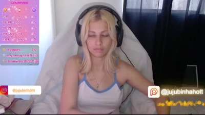 Watch jujubinhahot recorded live streams from Stripchat on 2025/09/24, Cam Archive