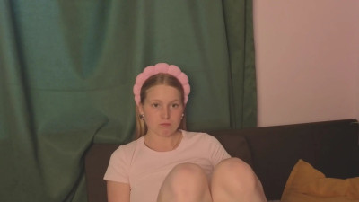 Watch VondaHollars recorded live streams from Stripchat on 2025/09/24, Cam Archive