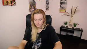 Watch PeppyMia recorded live streams from Stripchat on 2025/09/24, Cam Archive