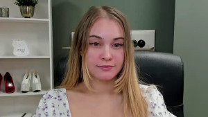 Watch kitty_valeria recorded live streams from Stripchat on 2025/09/25, Cam Archive