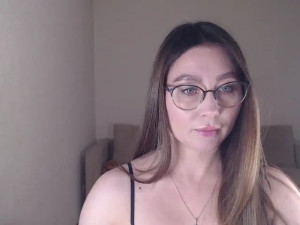 Watch marishaarimova recorded live streams from Stripchat on 2025/09/29, Cam Archive