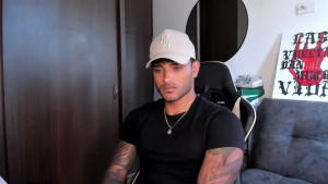 Watch alessandro_vanni recorded live streams from Stripchat on 2025/09/28, Cam Archive