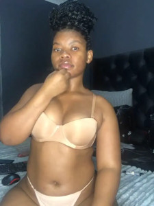 Watch Thick_Shawtyy recorded live streams from Stripchat on 2025/10/04, Cam Archive