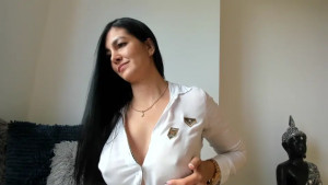 Watch sofhia_daniels recorded live streams from Stripchat on 2025/10/03, Cam Archive