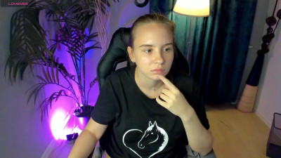 Watch Lika_0ne recorded live streams from Stripchat on 2025/10/05, Cam Archive