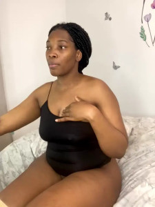 Watch Nahomy_gree recorded live streams from Stripchat on 2025/10/07, Cam Archive