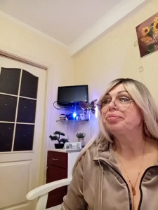 Watch SusieNoreen recorded live streams from Stripchat on 2025/10/06, Cam Archive