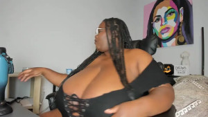 Watch SexyHugeblackTitties recorded live streams from Stripchat on 2025/10/10, Cam Archive