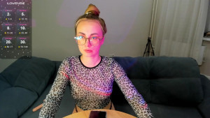 Watch alicepresly recorded live streams from Chaturbate on 2025/10/10, Cam Archive