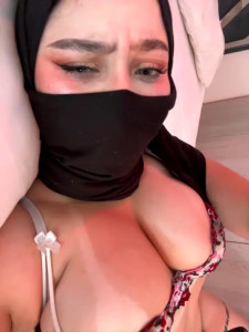 Watch amaal_ recorded live streams from Stripchat on 2025/10/14, Cam Archive