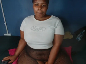 Watch Cuddle_Bear recorded live streams from Stripchat on 2025/10/30, Cam Archive