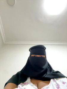 Submissive_Arab