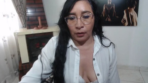 Grace_mature_milf