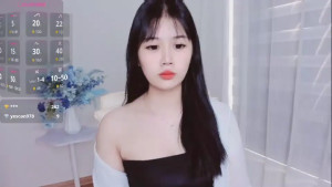 Watch Crystal_Lea recorded live streams from Stripchat on 2025/10/26, Cam Archive