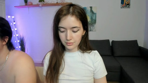 Watch kiki_mcflurry recorded live streams from Chaturbate on 2025/10/25, Cam Archive