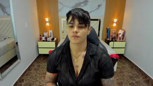 Watch KAROLLJONES1 recorded live streams from Stripchat on 2025/10/18, Cam Archive