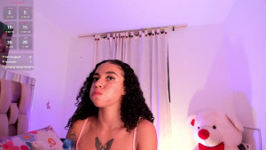 Watch pretty_pettite recorded live streams from Stripchat on 2025/10/21, Cam Archive