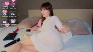 Watch Mollly_Rouge recorded live streams from Stripchat on 2025/11/02, Cam Archive