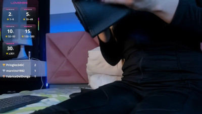 Watch val_oconner recorded live streams from Chaturbate on 2025/11/09, Cam Archive