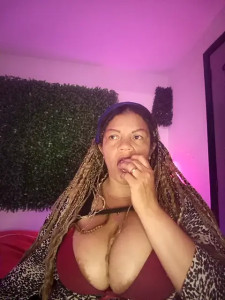 Watch Eva_Luxei recorded live streams from Stripchat on 2025/11/09, Cam Archive