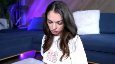 Watch esmeainsley recorded live streams from Chaturbate on 2025/11/05, Cam Archive