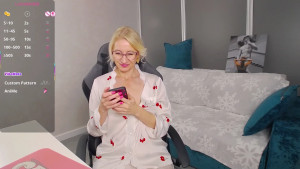 Watch marysantamonika recorded live streams from Chaturbate on 2025/11/04, Cam Archive