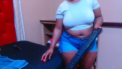 Watch sexychocolatbox10 recorded live streams from Stripchat on 2025/11/06, Cam Archive