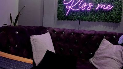 Watch scarlettvelvett recorded live streams from Chaturbate on 2025/11/10, Cam Archive