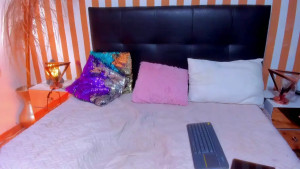 Watch LunaToledo recorded live streams from Chaturbate on 2025/11/11, Cam Archive