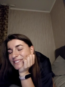Aneti_Moon